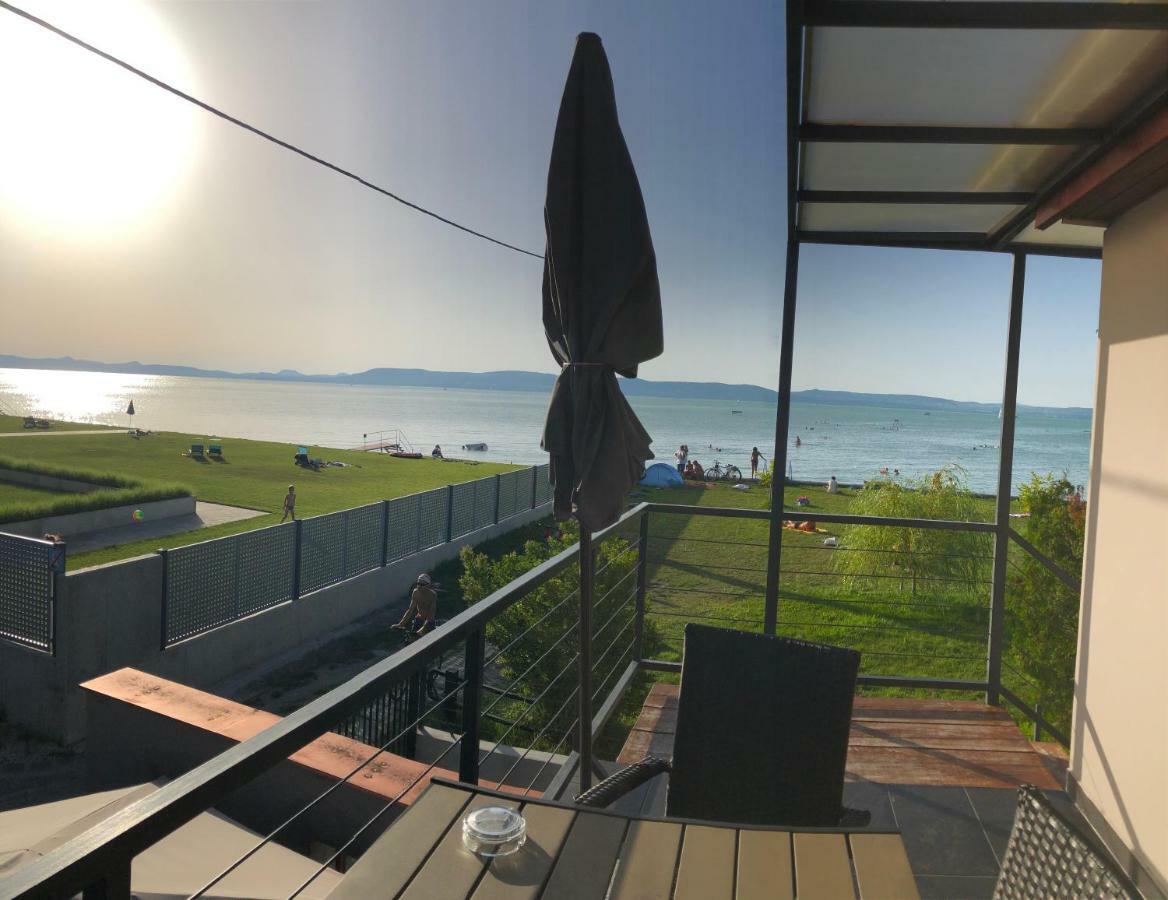 Hullam Apartman Balatonlelle Exterior photo