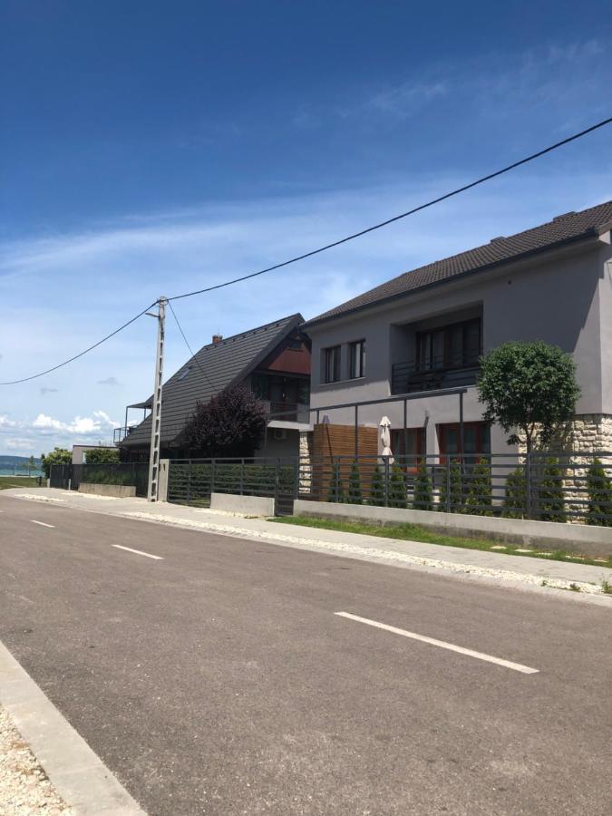 Hullam Apartman Balatonlelle Exterior photo
